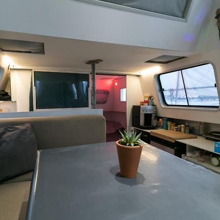 Отель Bateau Penichette Atypique Нант Экстерьер фото